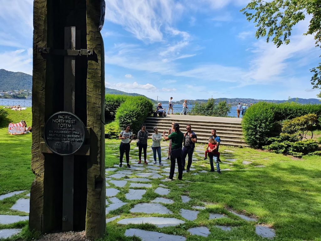 Home 3 Guided walking tour in Nordnes park